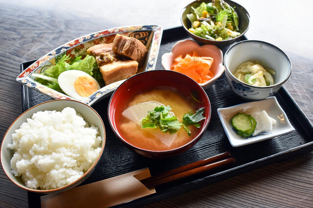 Delicious Luncheon with Winery Tours Japan