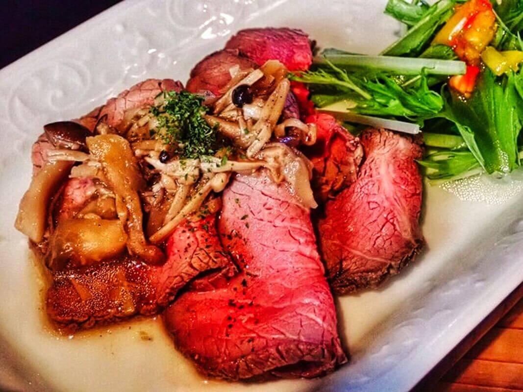 Traditional local Yamanashi wine pork paired with local Yamanashi wine.